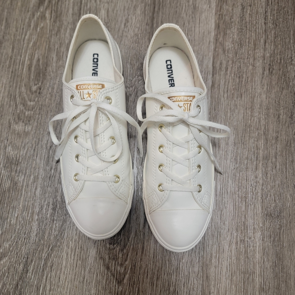 Converse, Chuck Taylor All Star Off White Leather Shoes, Size 10